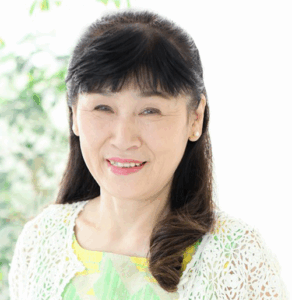 園田輝子